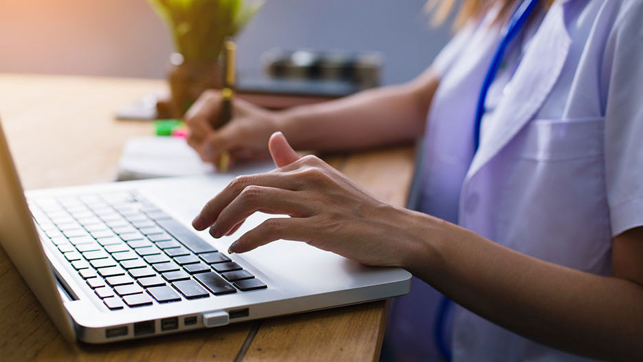 CLINICAL MEDICAL ASSISTANT ASSOCIATE WITH COMPUTERS